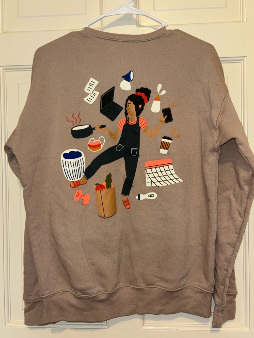 This moms World long sleeve sweatshirt blouse work baby holiday gifts winter